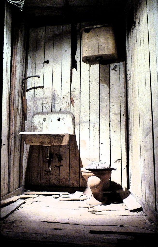 Homes - Toilet Grunge Bathroom Damaged